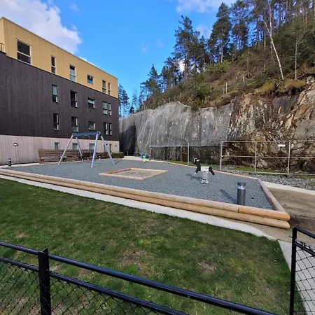 Modern In Bergen, Conveniently Located Near The Airport