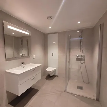 Apartment Modern In Bergen, Conveniently Located Near The Airport